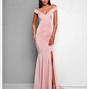 Gown - NWT size 6. Terani